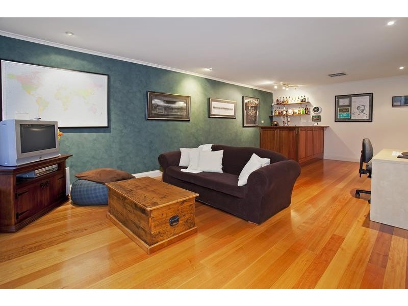 6 Marconi Place, Lara VIC 3212