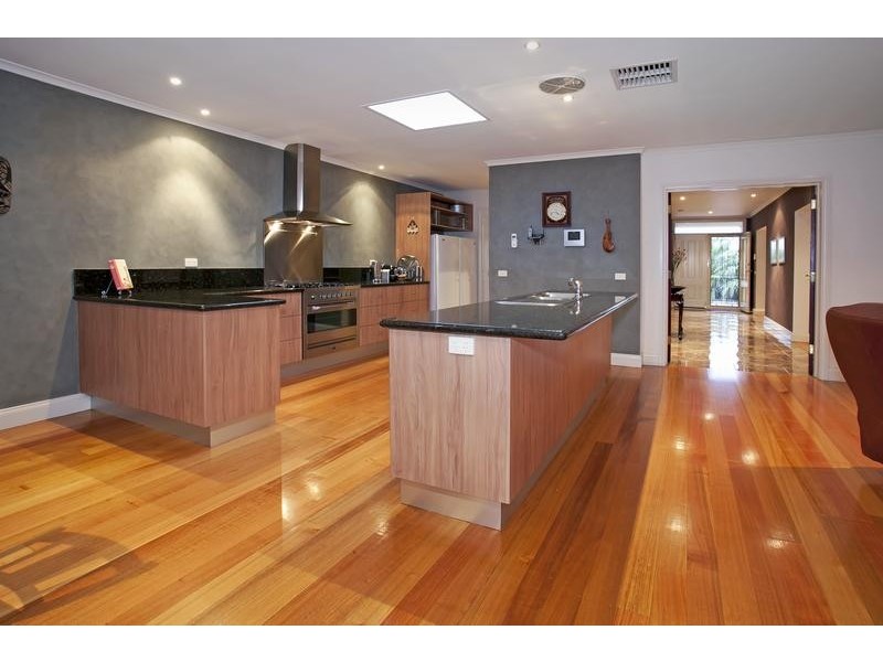 6 Marconi Place, Lara VIC 3212