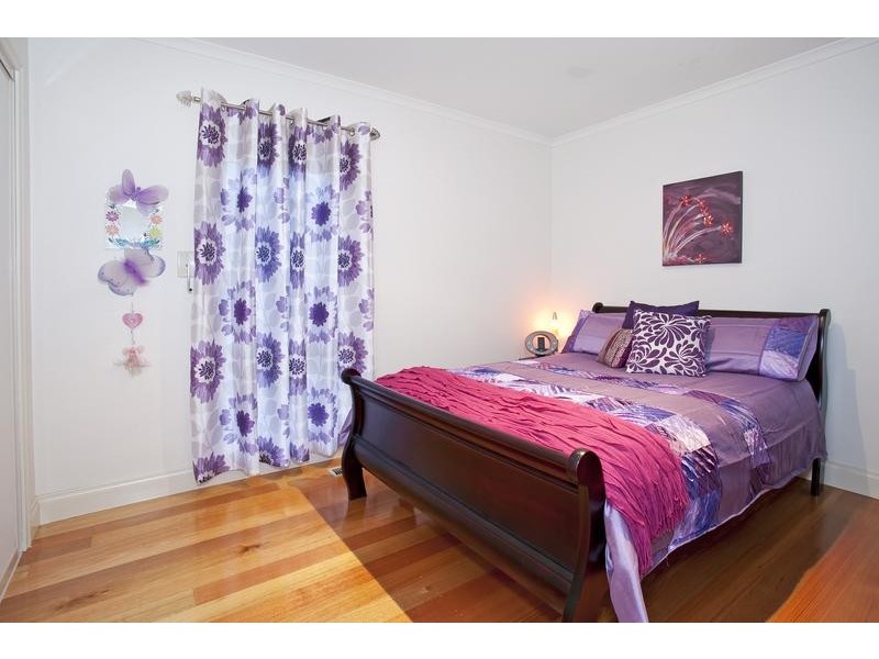 6 Marconi Place, Lara VIC 3212