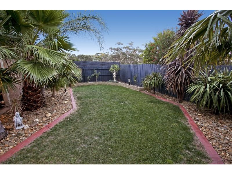 6 Marconi Place, Lara VIC 3212
