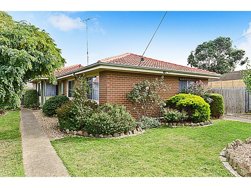 130 Fairbairn Dve, Corio VIC 3214