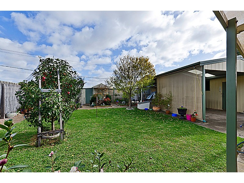 130 Fairbairn Dve, Corio VIC 3214