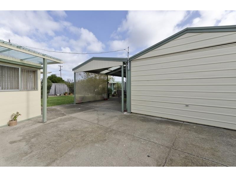 130 Fairbairn Dve, Corio VIC 3214