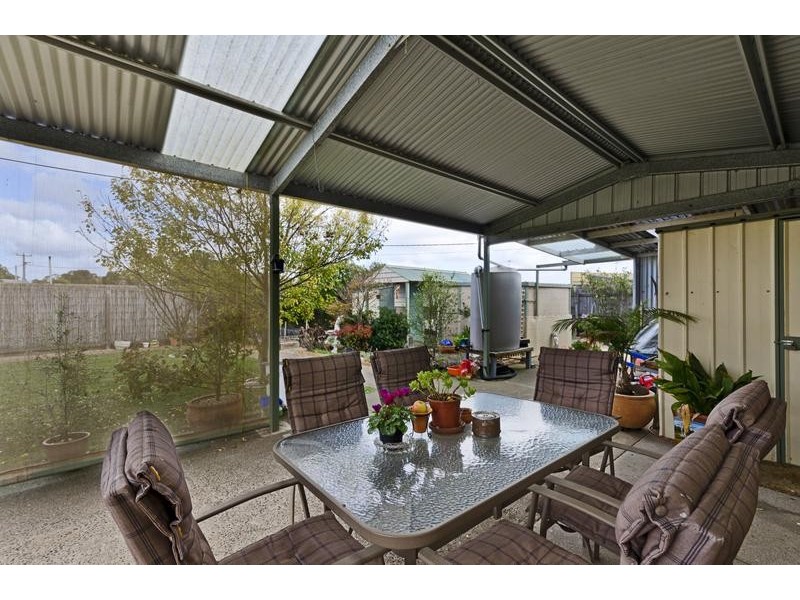 130 Fairbairn Dve, Corio VIC 3214