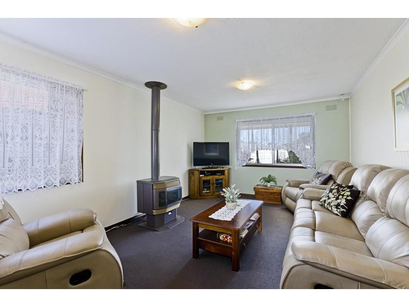 130 Fairbairn Dve, Corio VIC 3214