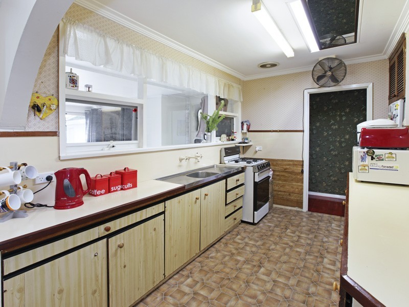 4 Karana Ave, Grovedale VIC 3216