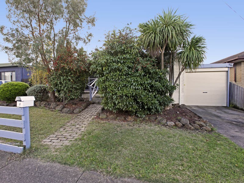 4 Karana Ave, Grovedale VIC 3216