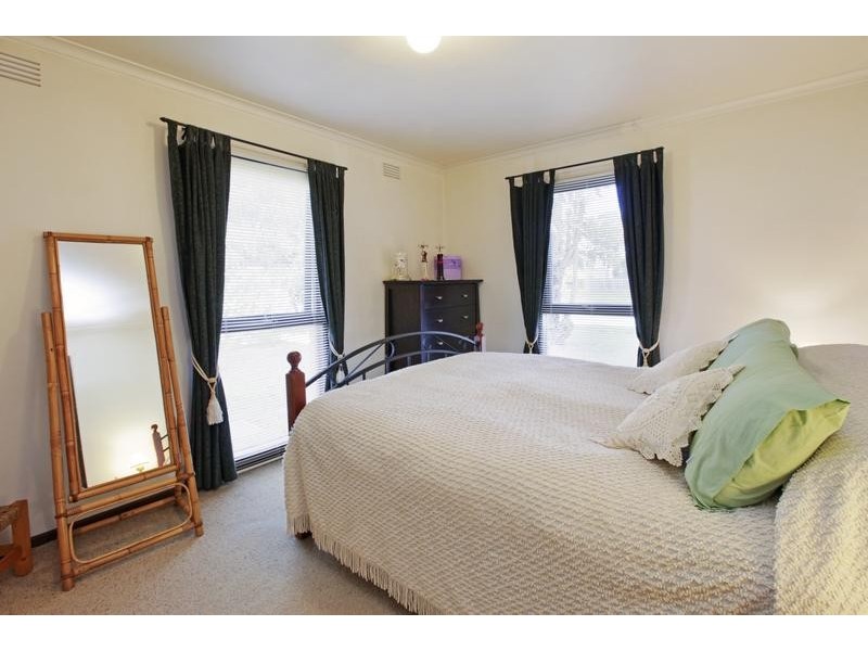 20 Heyers Road, Grovedale VIC 3216