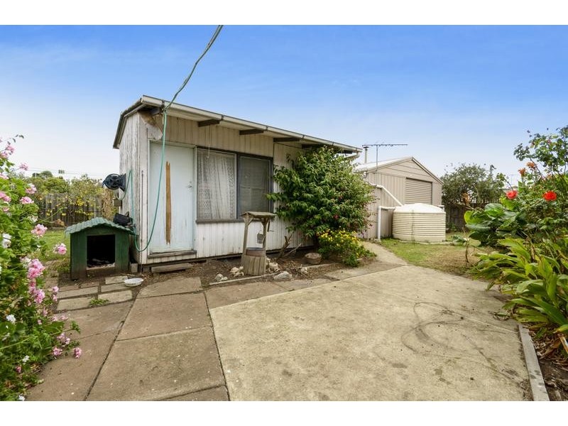 113 Station St, Norlane VIC 3214