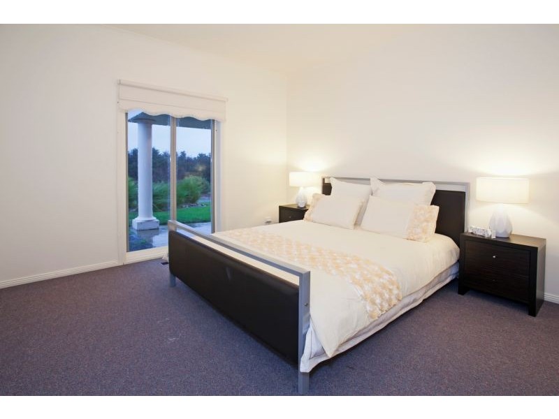 1385 Bellarine Hwy, Wallington VIC 3221