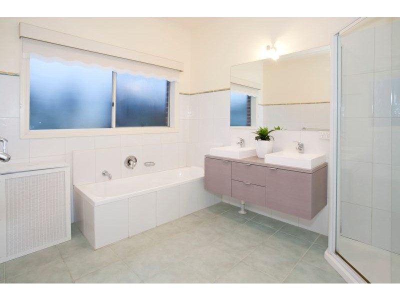 1385 Bellarine Hwy, Wallington VIC 3221