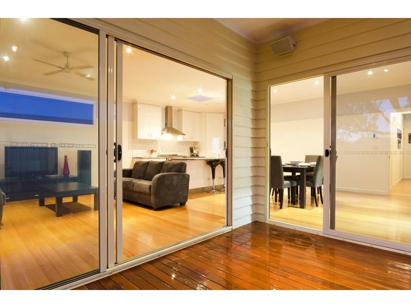 100 Ormond Rd, East Geelong VIC 3219