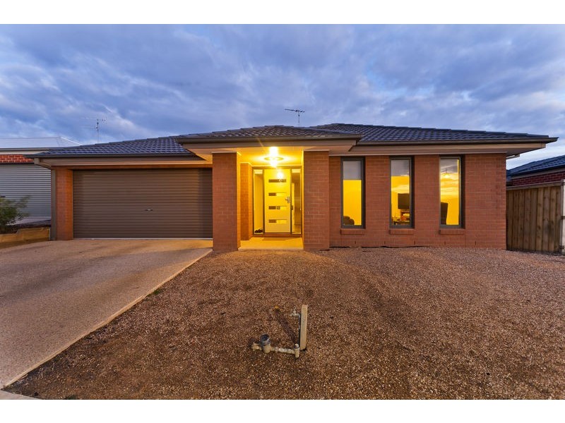 22 Shoaling Drive, Leopold VIC 3224