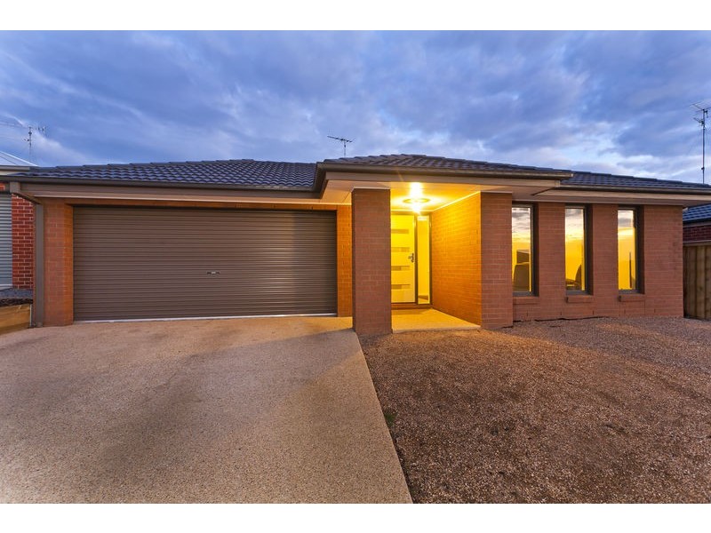 22 Shoaling Drive, Leopold VIC 3224
