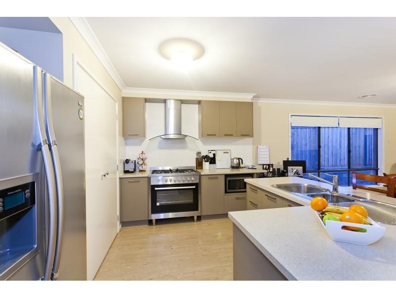 22 Shoaling Drive, Leopold VIC 3224
