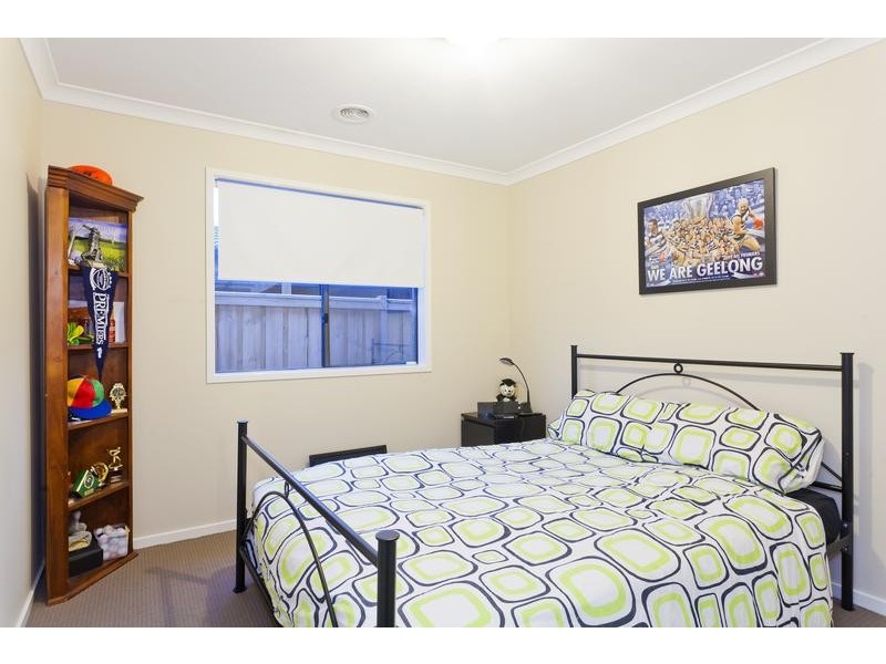 22 Shoaling Drive, Leopold VIC 3224