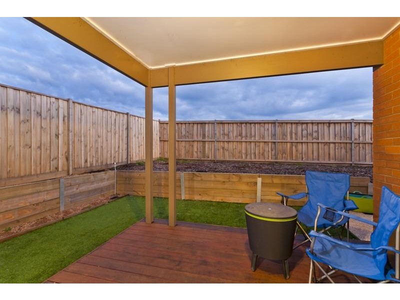 22 Shoaling Drive, Leopold VIC 3224