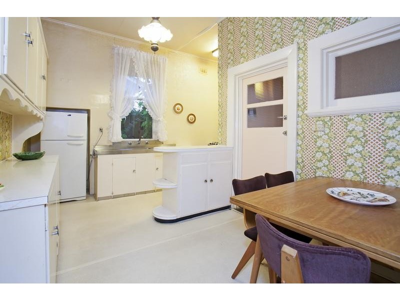 38 Nantes Street, Newtown VIC 3220