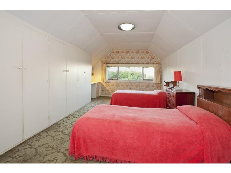 38 Nantes Street, Newtown VIC 3220