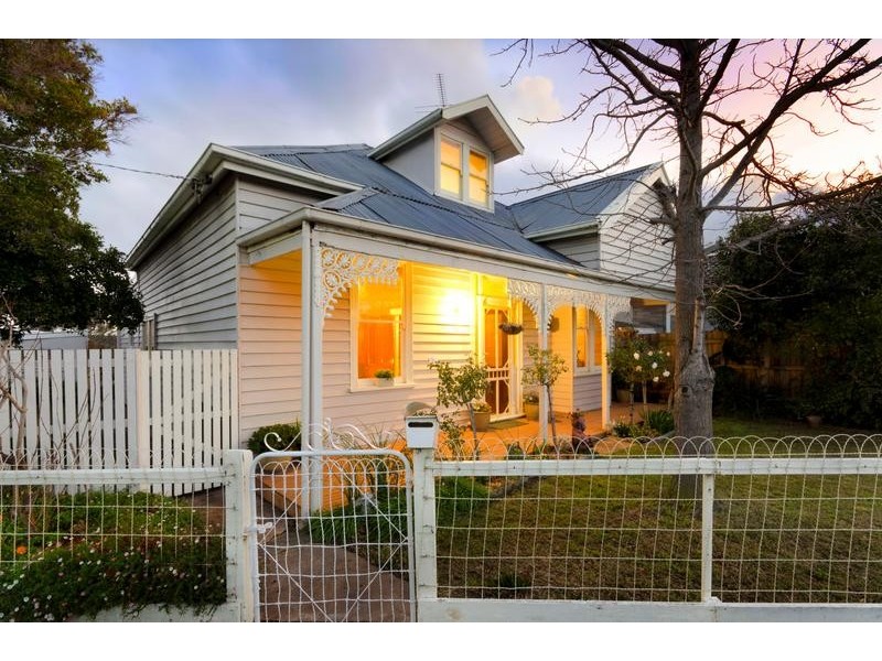 28 St Albans Rd, East Geelong VIC 3219