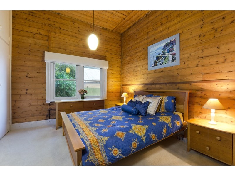 28 St Albans Rd, East Geelong VIC 3219