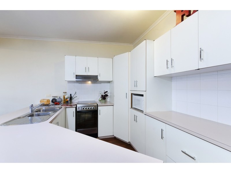 28 St Albans Rd, East Geelong VIC 3219