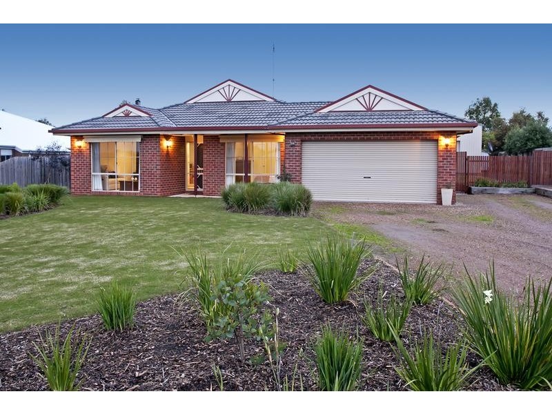 34 Greenfields Dve, Moriac VIC 3240