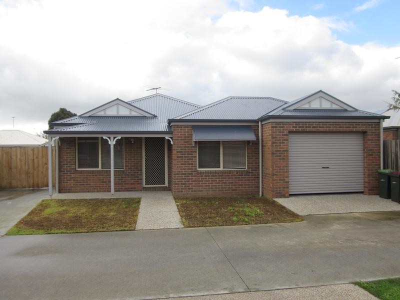 2/55 Anthony Street, Newcomb VIC 3219