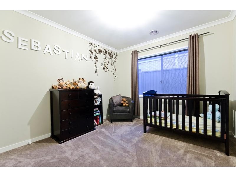 8 Mathieson Place, Lara VIC 3212