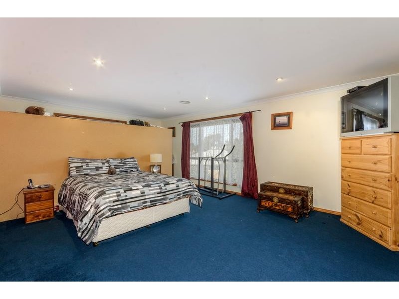 3 Takoma Crt, Norlane VIC 3214