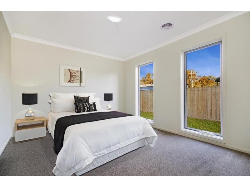 2/57 Maurice Street, Herne Hill VIC 3218