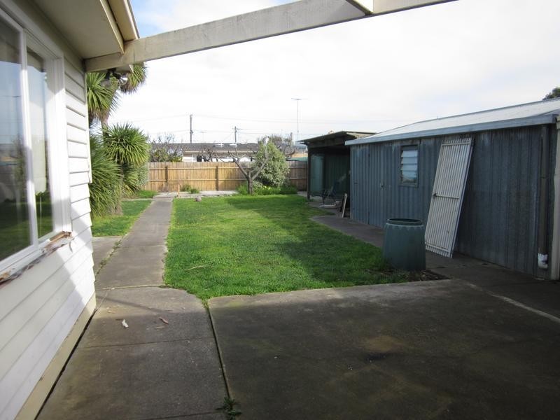 26 Glover Street, Newcomb VIC 3219