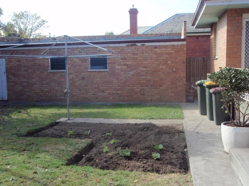 38 Laurelbank Pde, Newtown VIC 3220