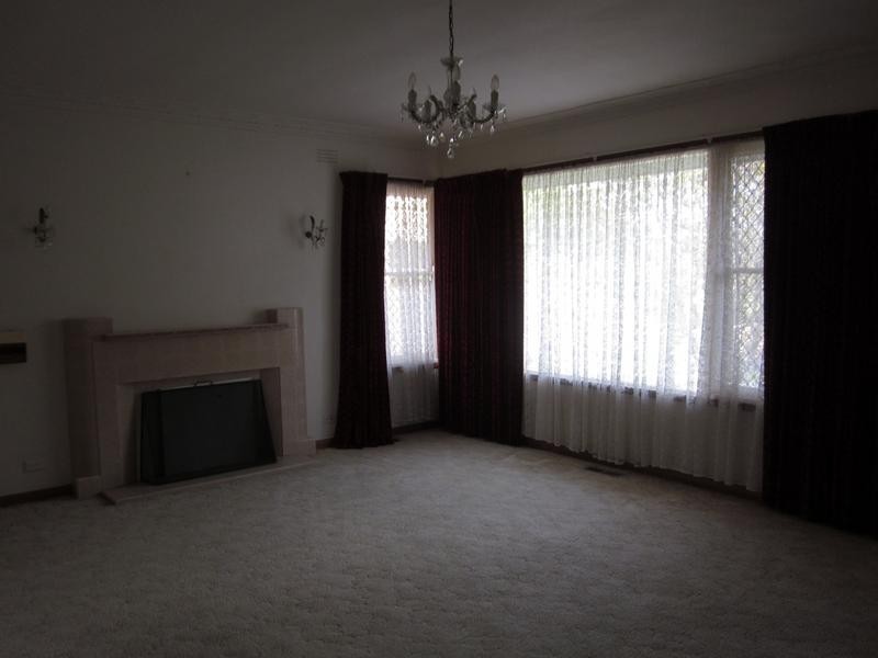 38 Laurelbank Pde, Newtown VIC 3220