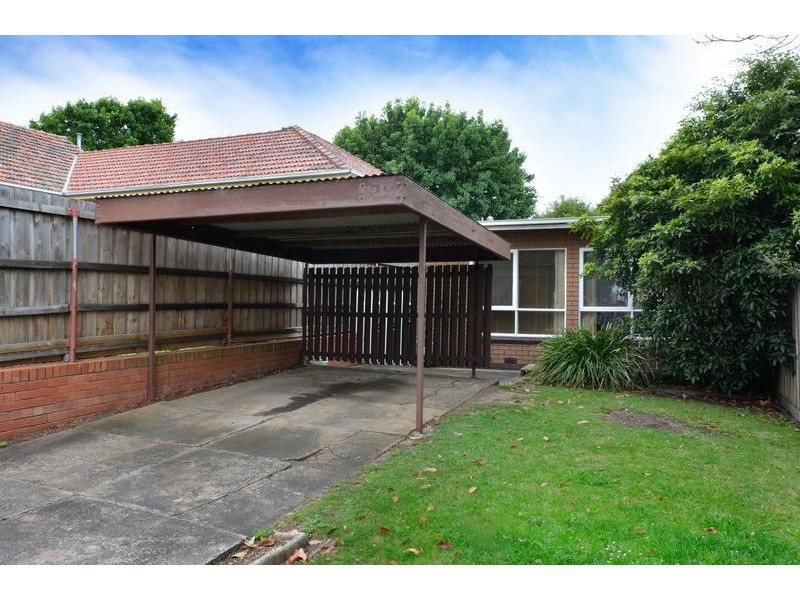 30 Narmbool St, Manifold Heights VIC 3218