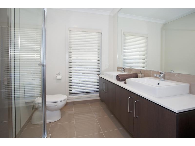 6 Sandridge Street, Leopold VIC 3224