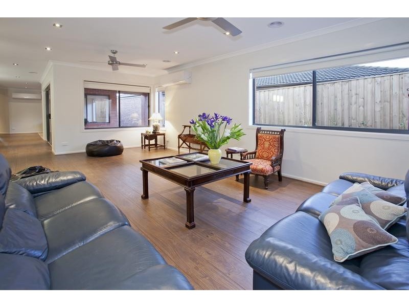 6 Sandridge Street, Leopold VIC 3224