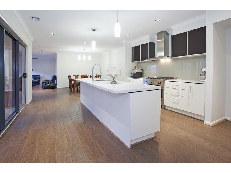 6 Sandridge Street, Leopold VIC 3224