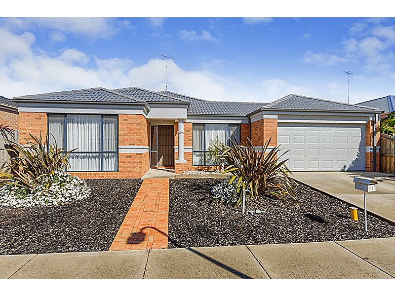 17 Alan St, Grovedale VIC 3216