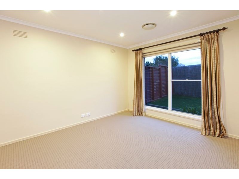 9 Garie Crt, Grovedale VIC 3216