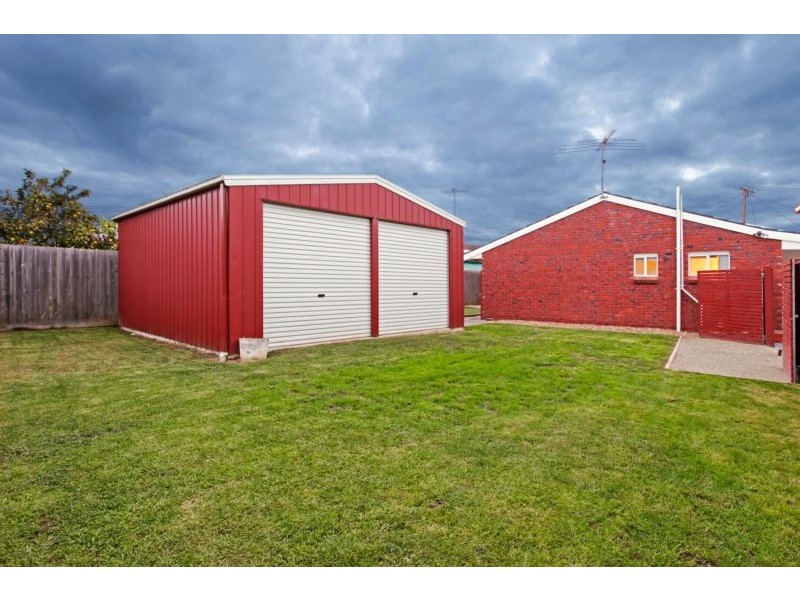 9 Garie Crt, Grovedale VIC 3216