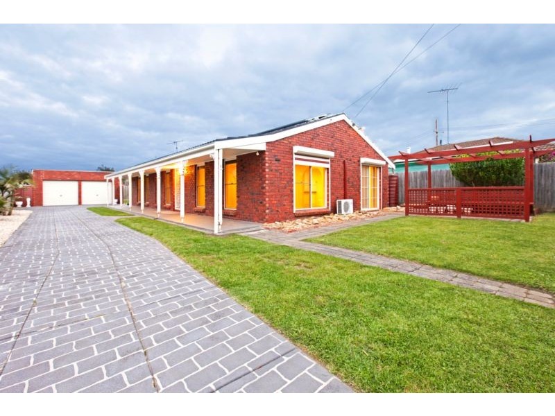 9 Garie Crt, Grovedale VIC 3216