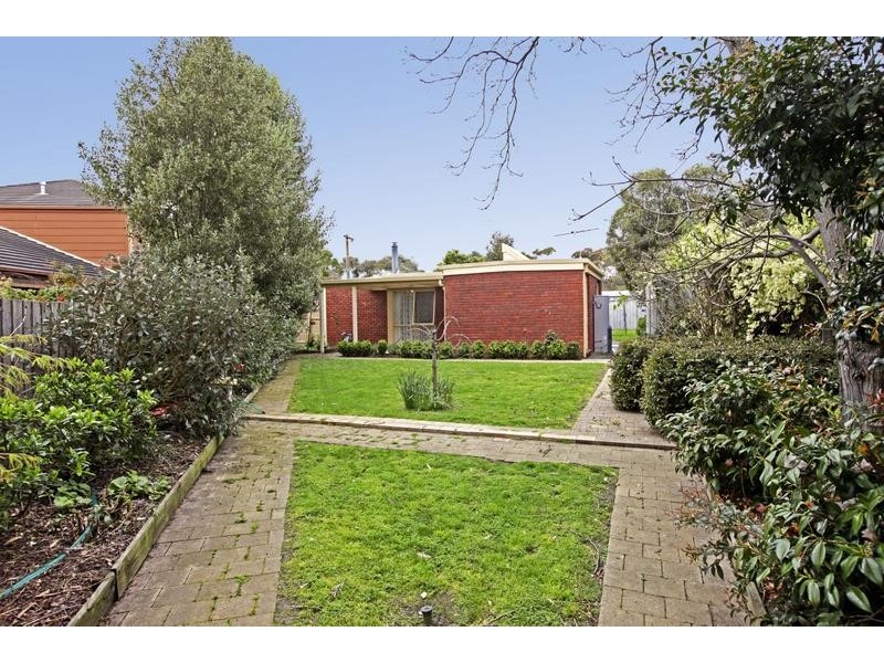 12 Tanunda Close, Belmont VIC 3216