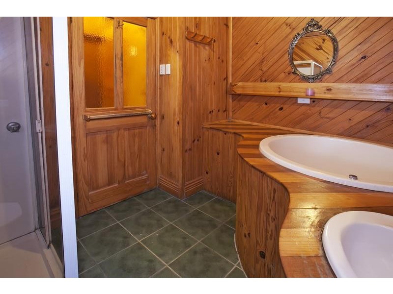 112 Clarence St, Geelong West VIC 3218