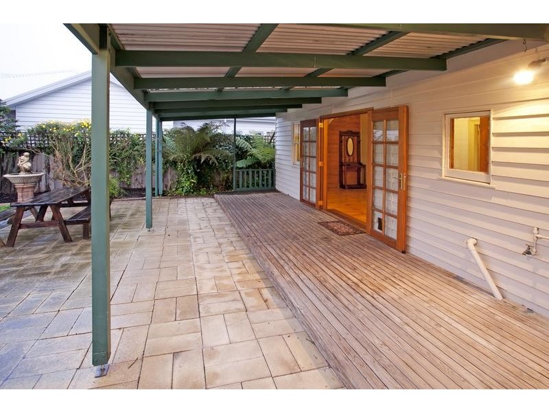 112 Clarence St, Geelong West VIC 3218