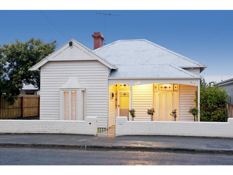 112 Clarence St, Geelong West VIC 3218