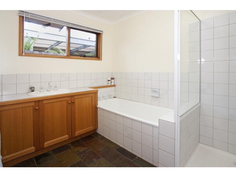 44 Barongarook Dve, Clifton Springs VIC 3222