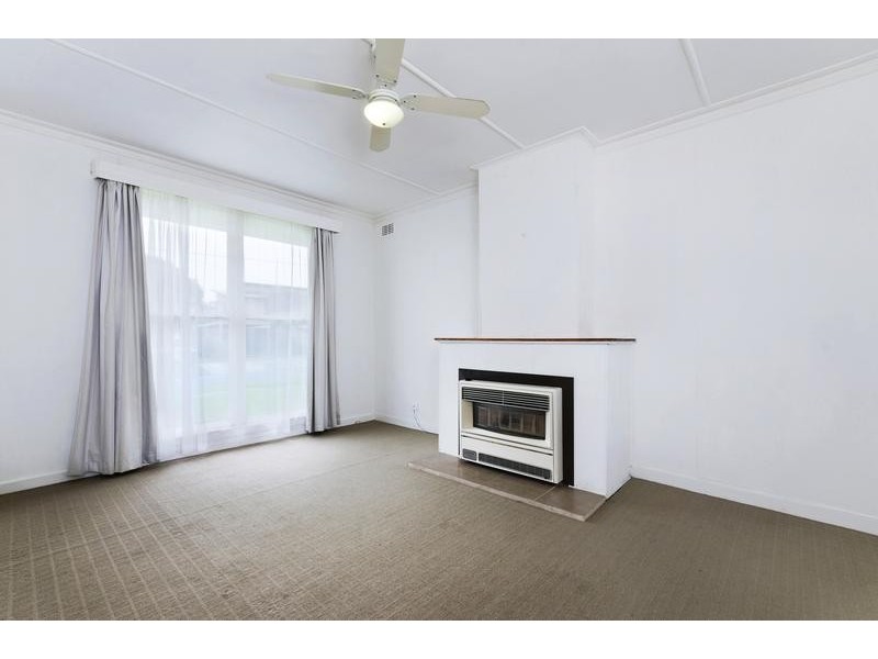 39 Wisteria Grove, Norlane VIC 3214