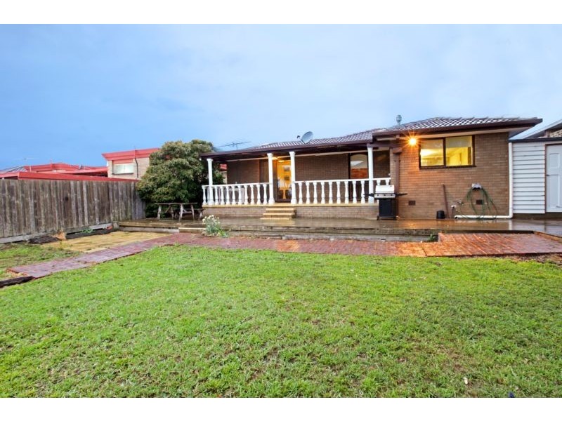124 Heyers Rd, Grovedale VIC 3216