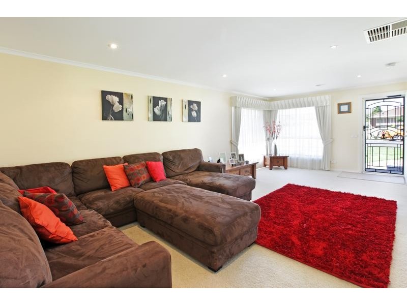 66 Burlington Crescent, Leopold VIC 3224